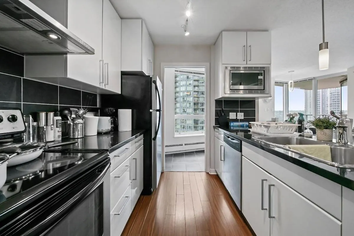 Διαμέρισμα Spacious 3Br Condo In Downtown Vancouver Central Location