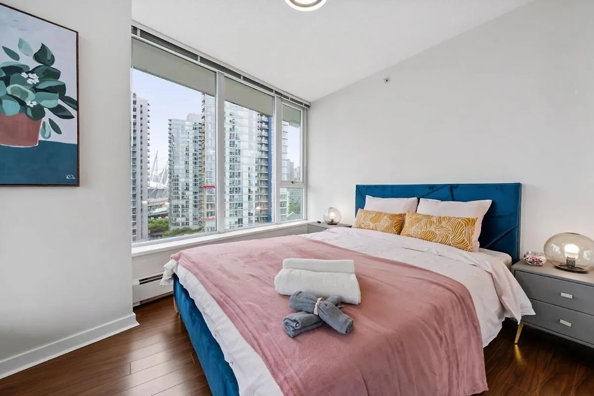 Spacious 3Br Condo In Downtown Vancouver Central Location 0*,  Καναδάς